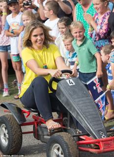 Edwina Bartholomew feet photo 19