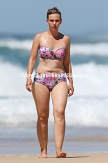Edwina Bartholomew feet photo 10