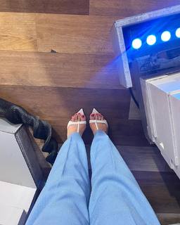 Edwina Bartholomew feet photo 8