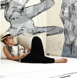 Edwina Bartholomew feet photo 9