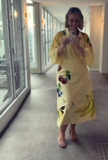 Edwina Bartholomew feet photo 3