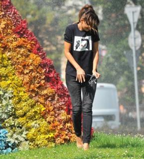 Edyta Górniak feet photo thumbnail