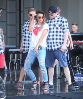Edyta Górniak feet photo thumbnail