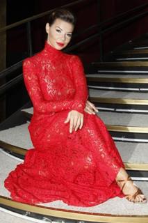 Edyta Górniak feet photo thumbnail