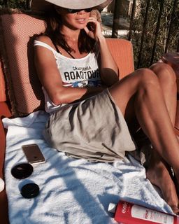 Edyta Górniak feet photo thumbnail