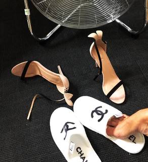 Edyta Górniak feet photo thumbnail