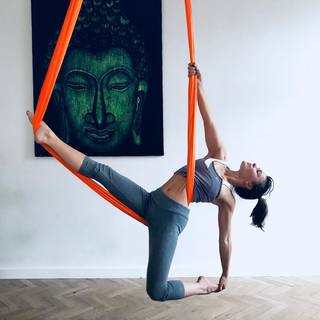 Edyta Herbus feet photo thumbnail
