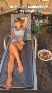 Edyta Herbus feet photo thumbnail