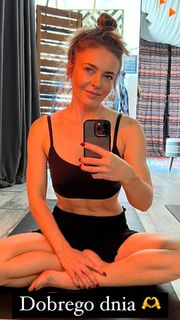 Edyta Herbus feet photo thumbnail