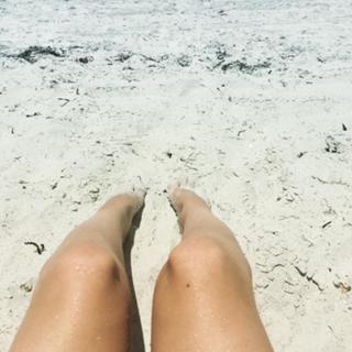 Eefje Depoortere feet photo thumbnail