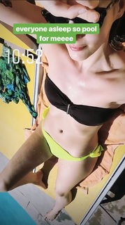 Eefje Depoortere feet photo thumbnail