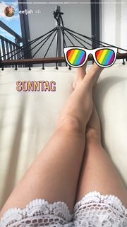 Eefje Depoortere feet photo thumbnail