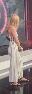 Eefje Depoortere feet photo thumbnail