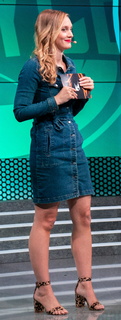 Eefje Depoortere feet photo thumbnail