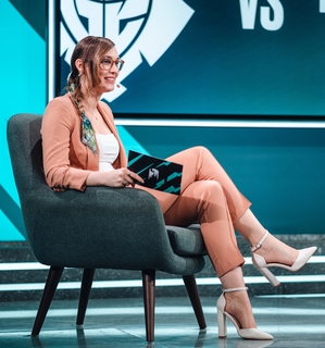 Eefje Depoortere feet photo thumbnail