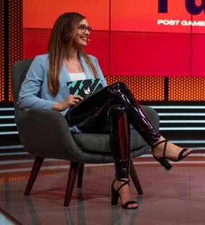 Eefje Depoortere feet photo thumbnail