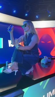 Eefje Depoortere feet photo thumbnail