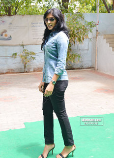 Eesha Rebba feet photo 17