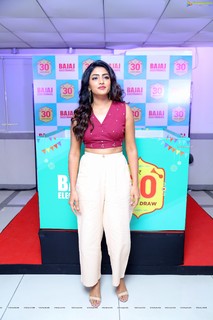 Eesha Rebba feet photo 14