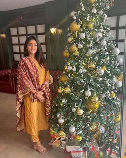 Eesha Rebba feet photo 16