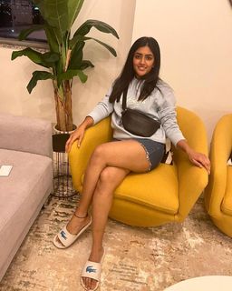 Eesha Rebba feet photo 9