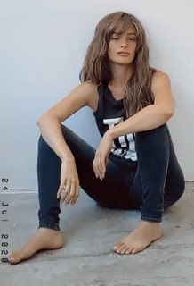 Efrat Dor feet photo 3