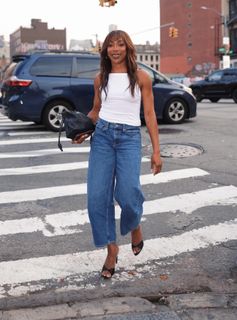 Ego Nwodim feet photo 2