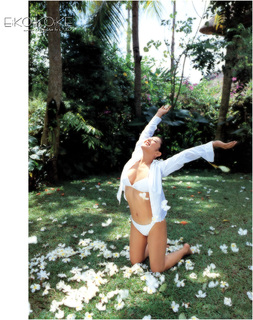Eiko Koike feet photo 1