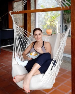 Eileen Abad feet photo 2