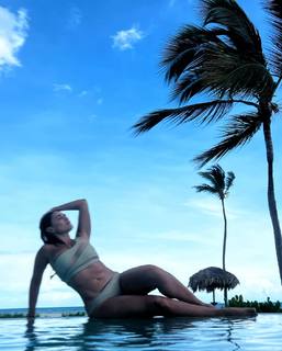 Eileen Abad feet photo 13
