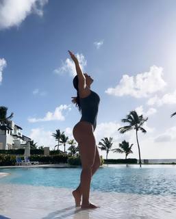 Eileen Abad feet photo 13