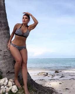 Eileen Abad feet photo 3