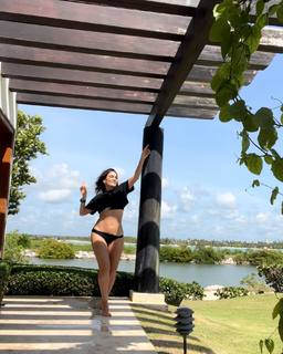 Eileen Abad feet photo 8
