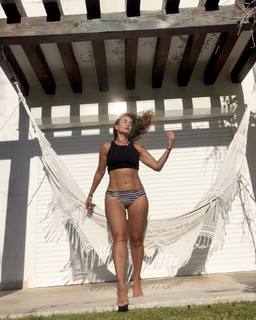 Eileen Abad feet photo 4