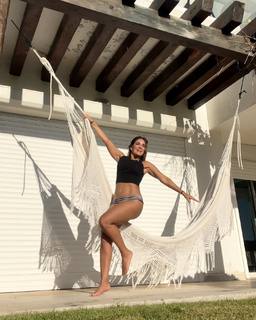 Eileen Abad feet photo 2