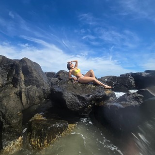 Eileen Abad feet photo 3