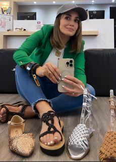Eileen Abad feet photo 1