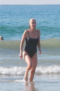 Eileen Davidson feet photo 5
