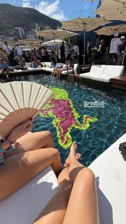 Eileen Gu feet photo 6