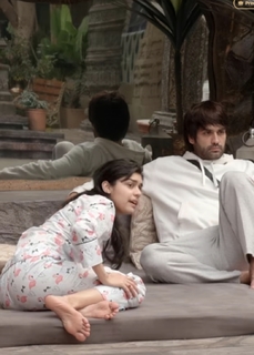 Eisha Singh feet photo 3