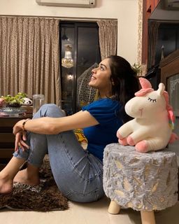 Eisha Singh feet photo 9