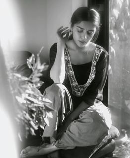 Eisha Singh feet photo 2