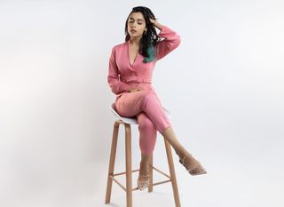 Eisha Singh feet photo 14