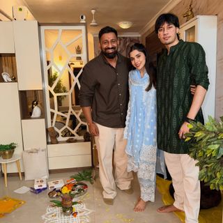 Eisha Singh feet photo 1