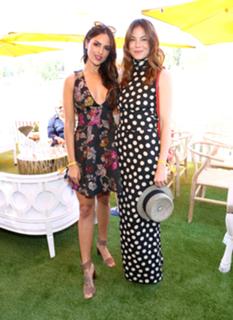 Eiza González feet photo thumbnail