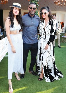Eiza González feet photo thumbnail