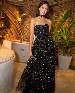 Eiza González feet photo thumbnail