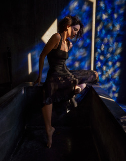 Eiza González feet photo thumbnail