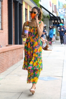Eiza González feet photo thumbnail
