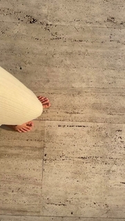 Eiza González feet photo thumbnail